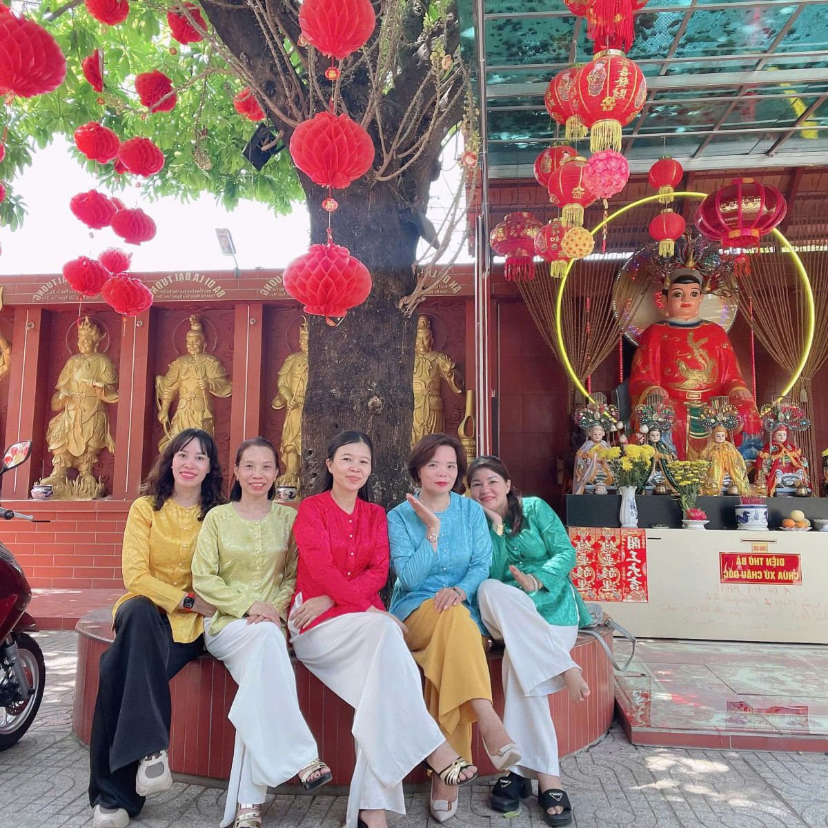 Dáng đẹp, da xinh – Phụ nữ  khu dân cư  Phú Mỹ Hiệp, DĨ AN, BÌNH DƯƠNG